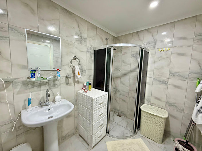Image No.28-2 Bed Apartment for sale
