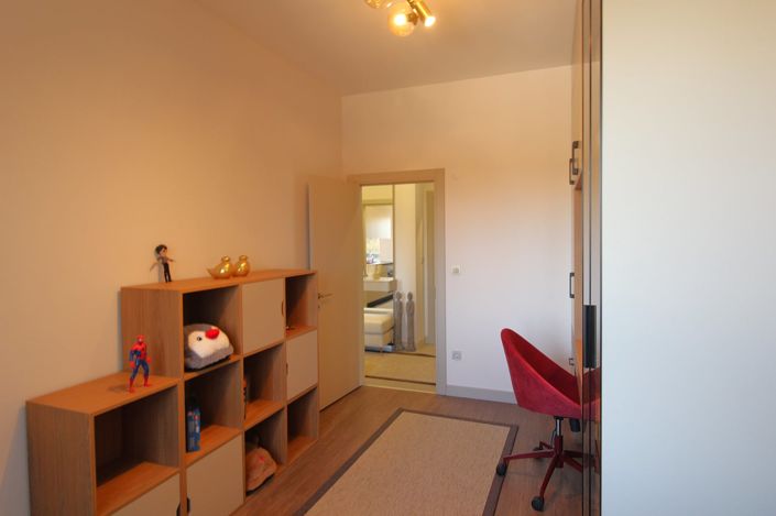 Image No.16-2 Bed Apartment for sale