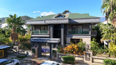 Exterior 1