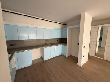 Interior 3