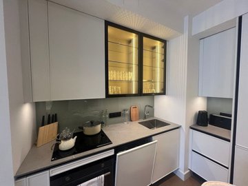 Interior 3