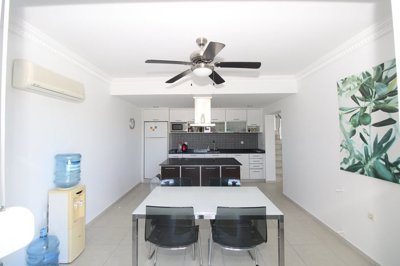 Interior 5