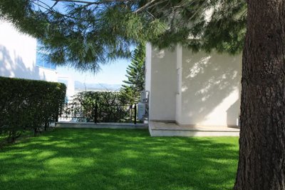 Exterior 9