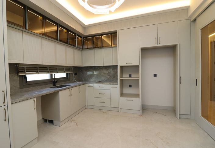 Image No.14-3 Bed Apartment for sale