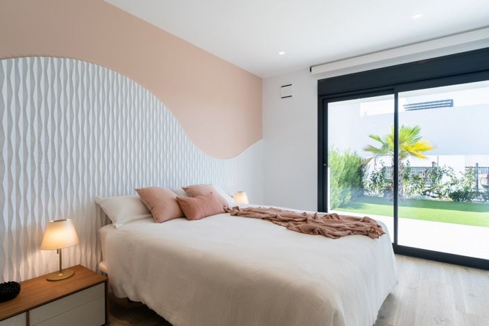 Image No.20-3 Bed Apartment for sale