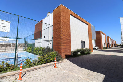 Exterior 11