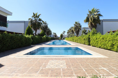 Exterior 4