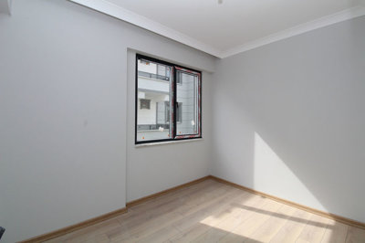 Interior 7