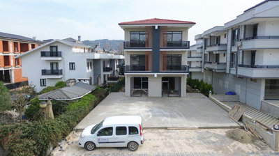 Exterior 3