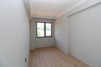 Interior 7