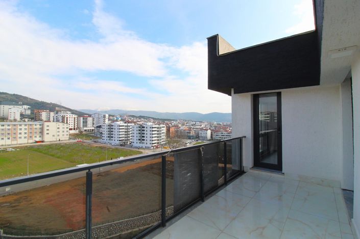 Image No.25-4 Bed Apartment for sale