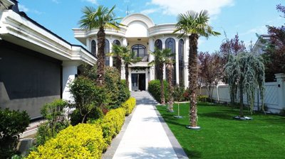 Exterior 1