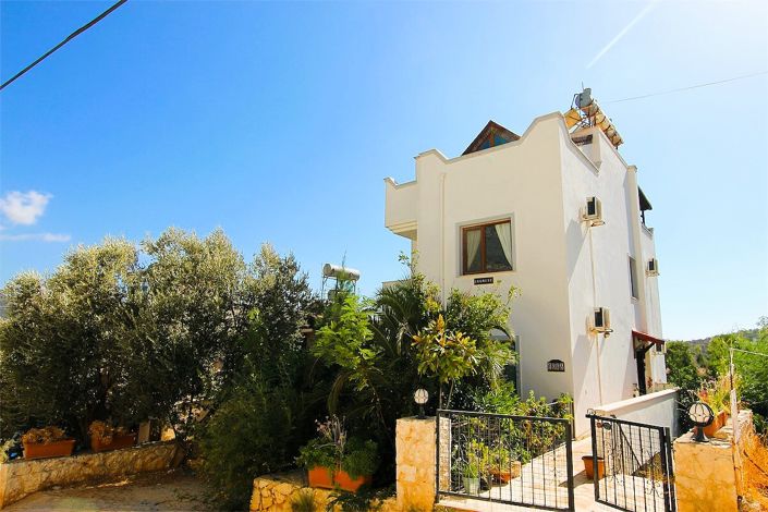Image No.2-Appartement de 2 chambres à vendre à Kalkan