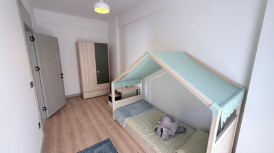 Interior 5