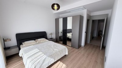 Interior 4