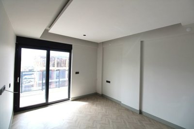 Interior 11