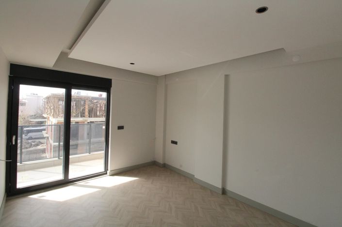 Image No.20-3 Bed Apartment for sale