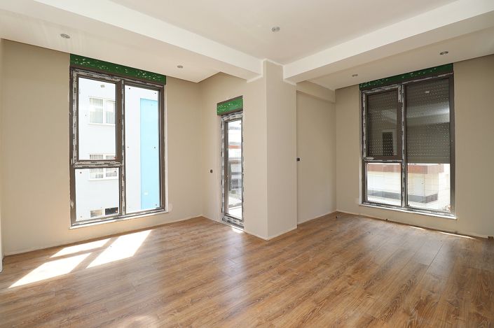 Image No.11-3 Bed Apartment for sale