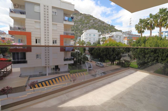 Image No.24-3 Bed Apartment for sale