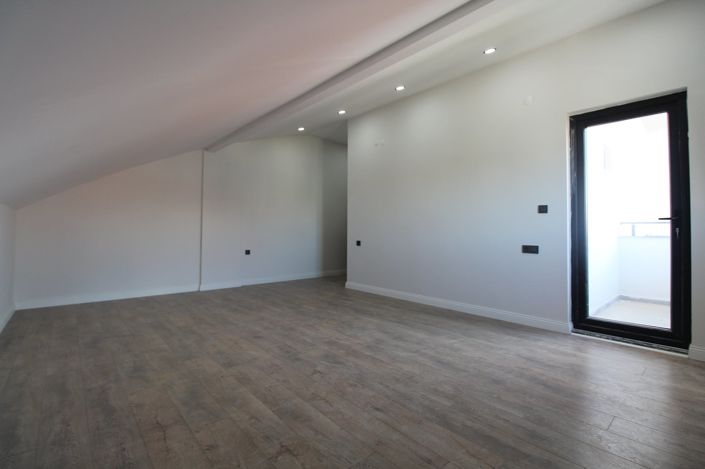 Image No.11-Appartement de 3 chambres à vendre à Side