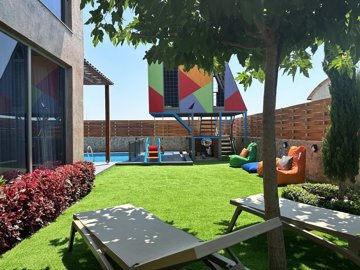 Exterior 4