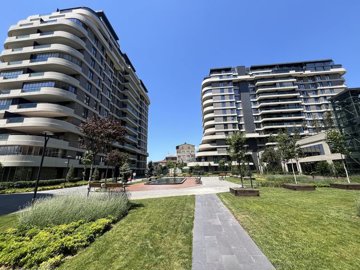 Exterior 8