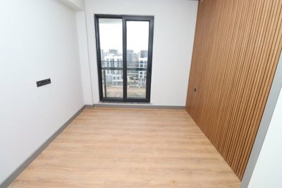 Interior 4