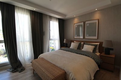 Interior 6