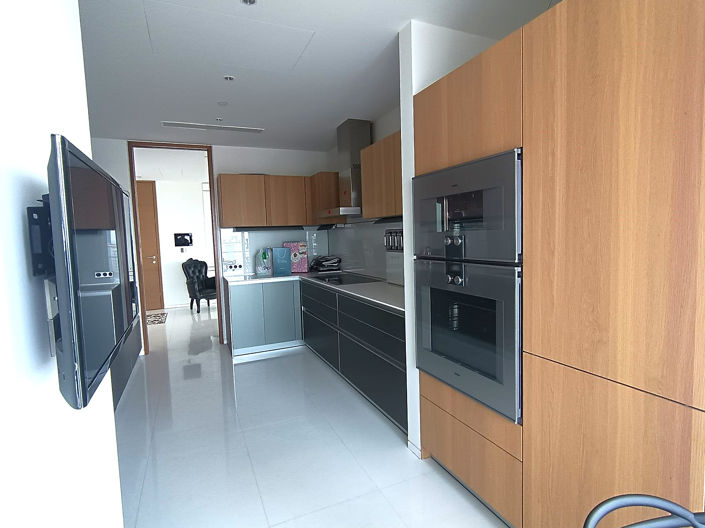 Image No.13-6 Bed Apartment for sale