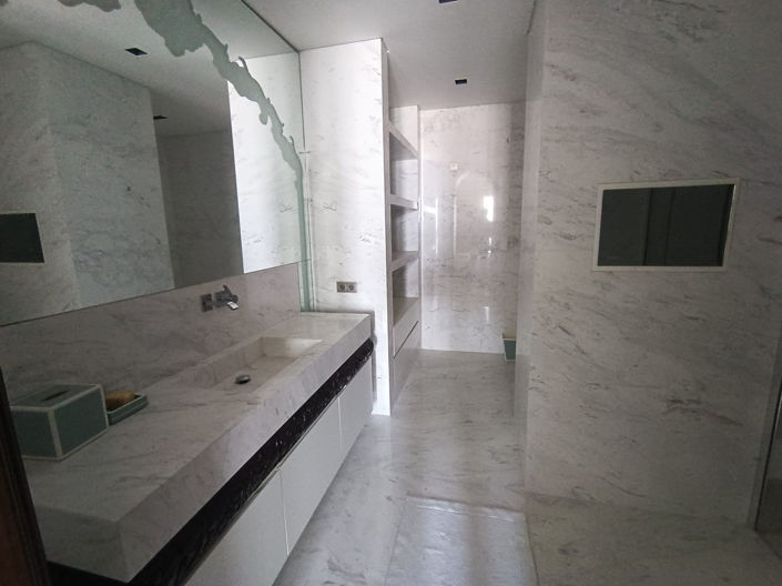 Image No.18-6 Bed Apartment for sale