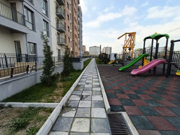Exterior 3