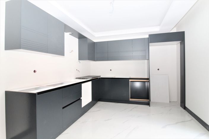 Image No.10-3 Bed Apartment for sale
