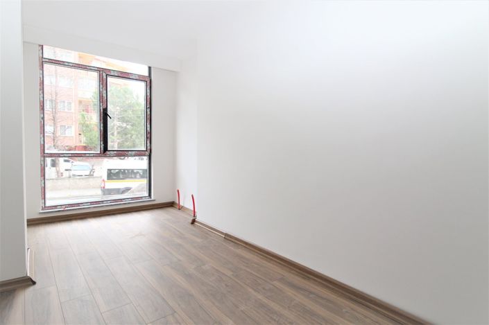 Image No.24-3 Bed Apartment for sale