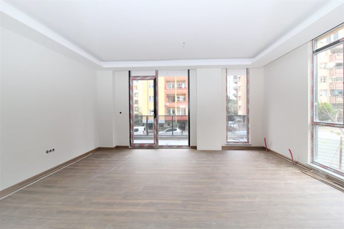 Image No.9-3 Bed Apartment for sale