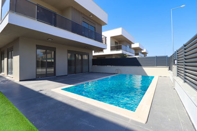 Exterior 2