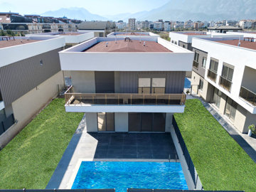 Exterior 7