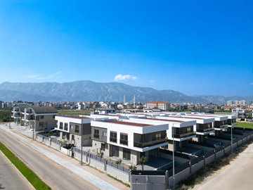 Exterior 9