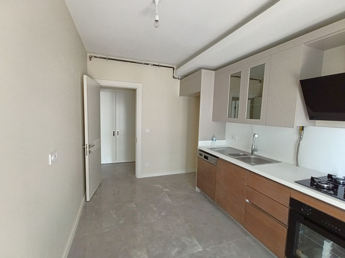 Image No.21-3 Bed Apartment for sale