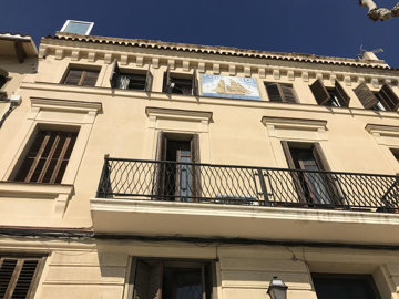 Exterior 2