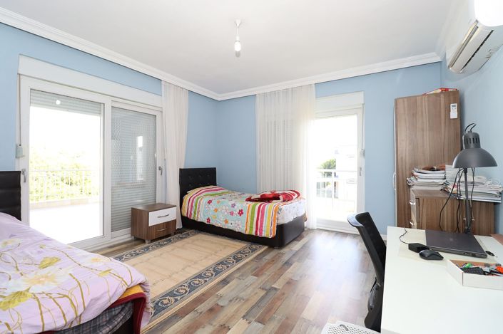Image No.19-4 Bed House/Villa for sale