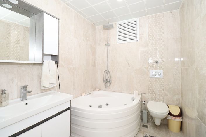 Image No.24-4 Bed House/Villa for sale