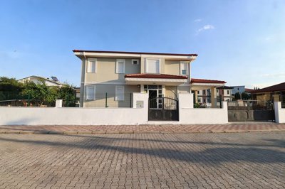 Exterior 8