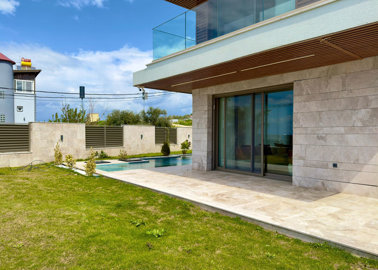 Exterior 11