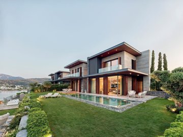 Exterior 4