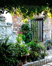Exterior 3