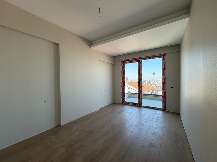 Image No.19-2 Bed Apartment for sale