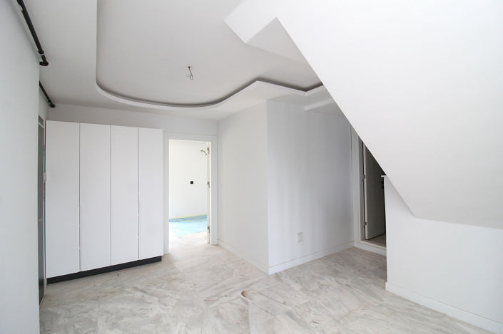 Image No.10-3 Bed Apartment for sale