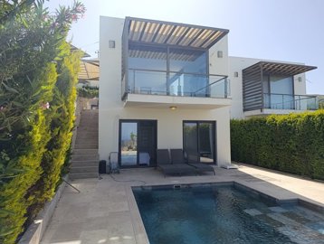 Exterior 1