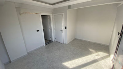 Interior 8