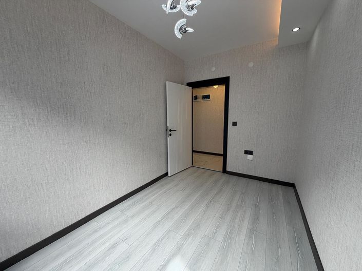 Image No.13-3 Bed Apartment for sale